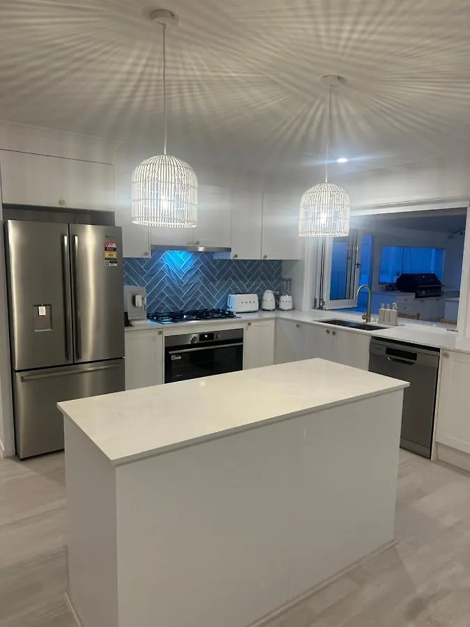 Paradise Palms Mooloolaba - Beach House Villa 0*,  Australia