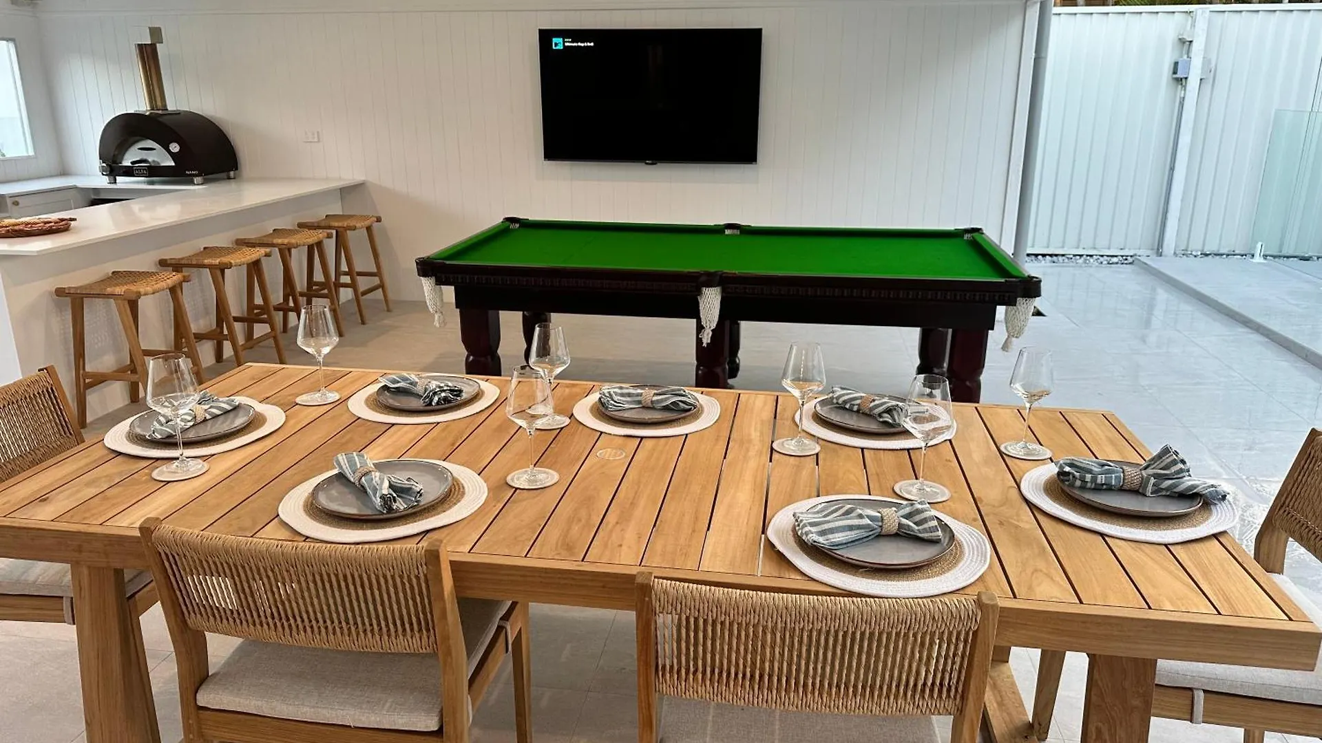 Paradise Palms Mooloolaba - Beach House Villa