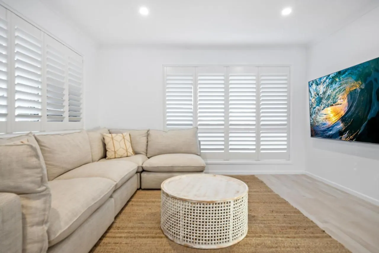 Villa Paradise Palms Mooloolaba - Beach House
