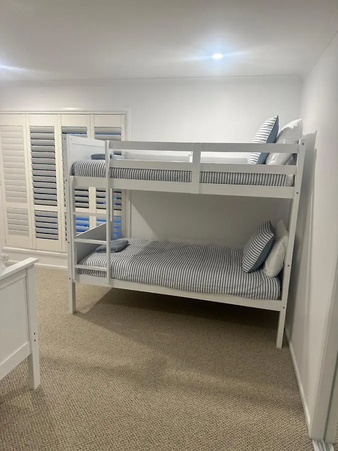 Villa Paradise Palms Mooloolaba - Beach House