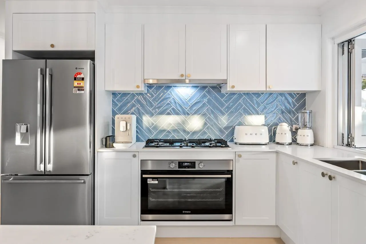 Villa Paradise Palms Mooloolaba - Beach House